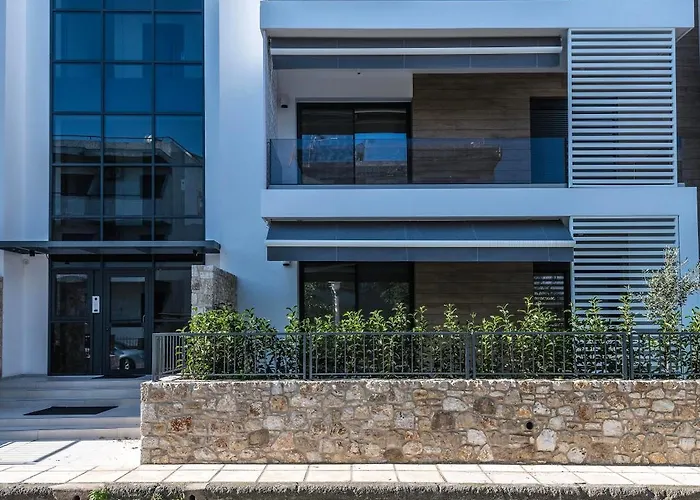 Mouratti New Luxury Garden Apartment *